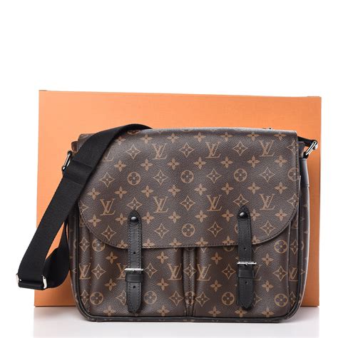 christ louis vuitton|louis vuitton christopher messenger.